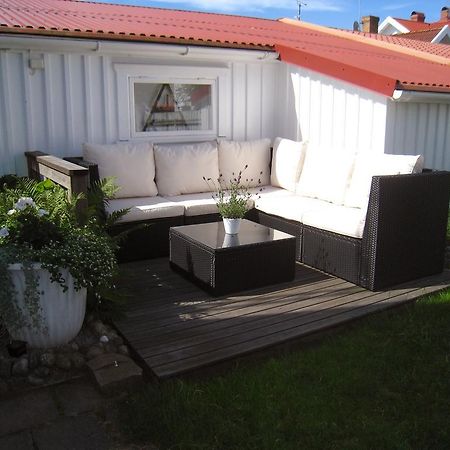 Accommodation For 2 In The Center City Of Lysekil Esterno foto