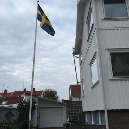 Accommodation For 2 In The Center City Of Lysekil Esterno foto