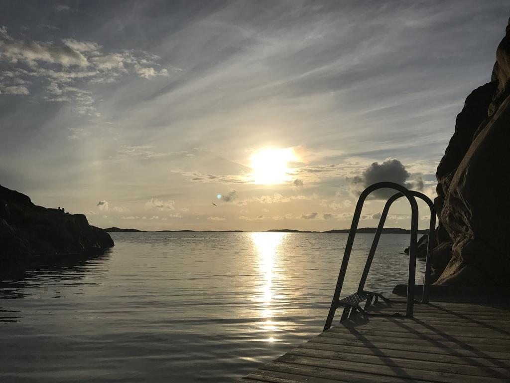 Accommodation For 2 In The Center City Of Lysekil Esterno foto