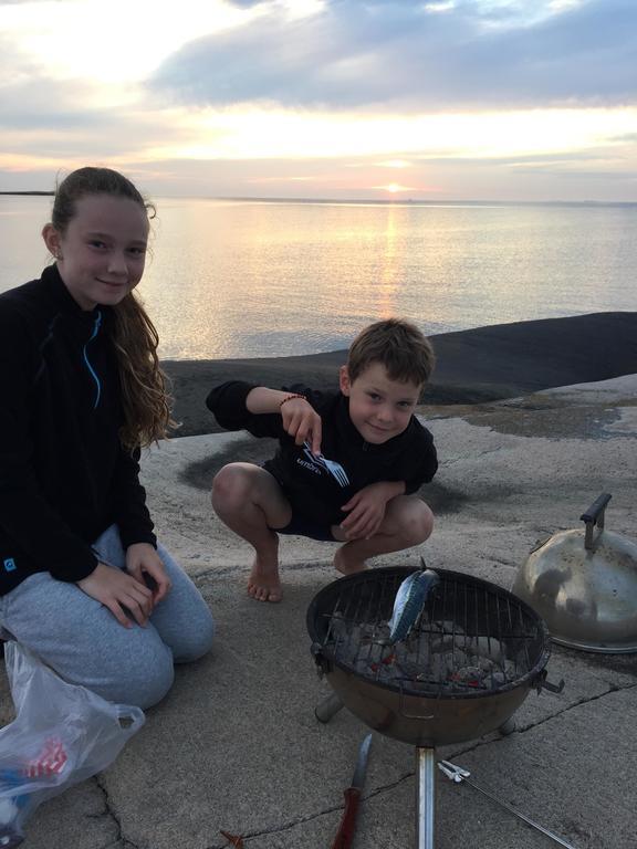 Accommodation For 2 In The Center City Of Lysekil Esterno foto