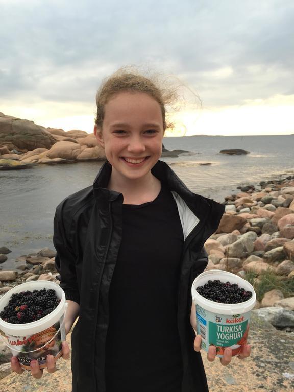 Accommodation For 2 In The Center City Of Lysekil Esterno foto
