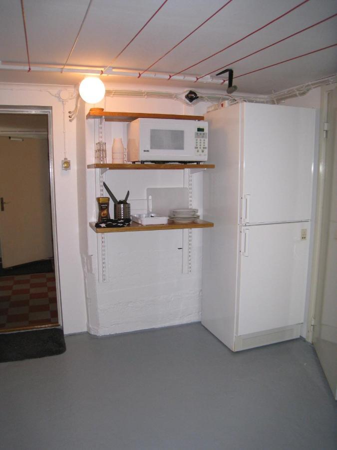 Accommodation For 2 In The Center City Of Lysekil Esterno foto
